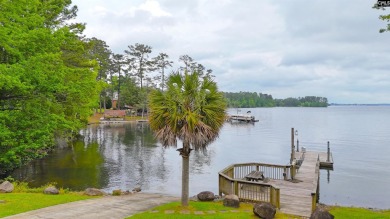 Welcome to your dream lakeside retreat on the stunning Lake - photo 10