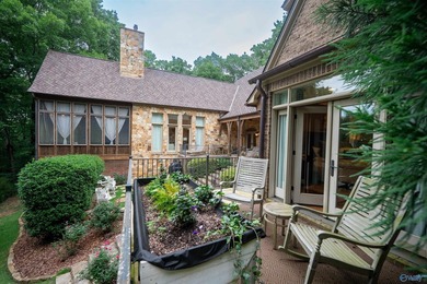 Custom luxury home in Cherokee Ridge's gated golf community - photo 43