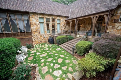 Custom luxury home in Cherokee Ridge's gated golf community - photo 44