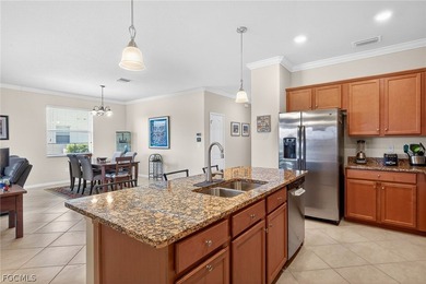 This beautiful Trevi model by Lennar boasts 4 bedrooms and 3 - photo 10