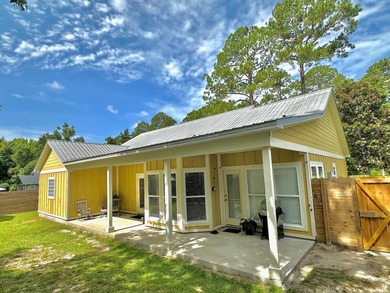 Welcome to this charming and spacious home in the heart of - photo 10