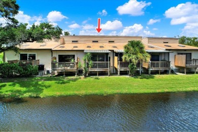(private lake, pond, coastal) Condo For Sale in Pinellas Park Florida