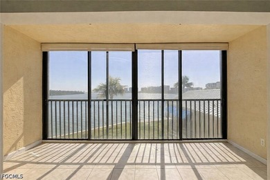 WATERFRONT! Won't find a deal like this again at this price - photo 4