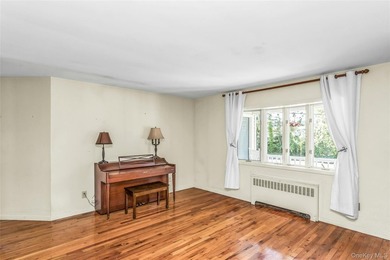 WELL LOVED AND READY FOR REFRESHING. 4 BR, 2 BATH, LR, DINING - photo 5