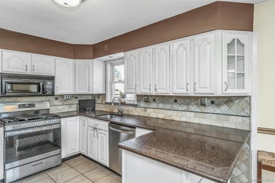 WELL LOVED AND READY FOR REFRESHING. 4 BR, 2 BATH, LR, DINING - photo 7