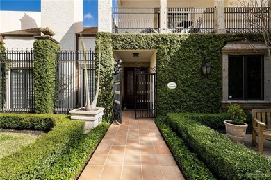 Reminiscent Of Homes In San Antonio, This Exquisite Townhome - photo 6