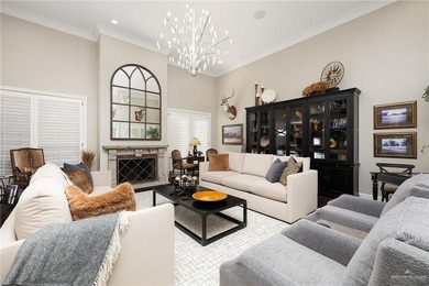 Reminiscent Of Homes In San Antonio, This Exquisite Townhome - photo 7