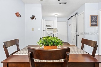 Turnkey, fully furnished second-floor 2-bedroom, 2-bath villa in - photo 7