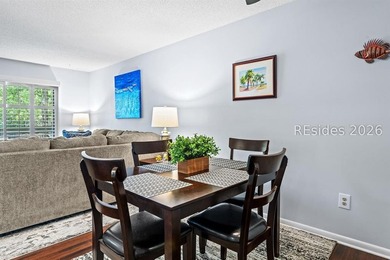 Turnkey, fully furnished second-floor 2-bedroom, 2-bath villa in - photo 8