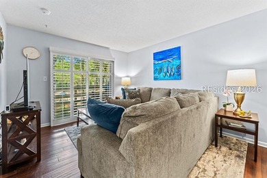 Turnkey, fully furnished second-floor 2-bedroom, 2-bath villa in - photo 10