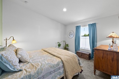 Welcome to this beautifully maintained 3-bedroom, 2-bath - photo 31