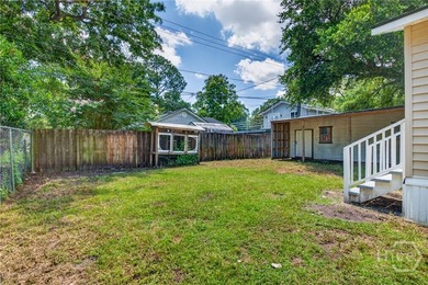 Welcome to 1209 E 69th Street, an adorable Savannah bungalow - photo 32