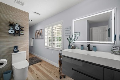WOW! This stunning 4-bedroom, 3-bath, 3-car garage split-plan - photo 32