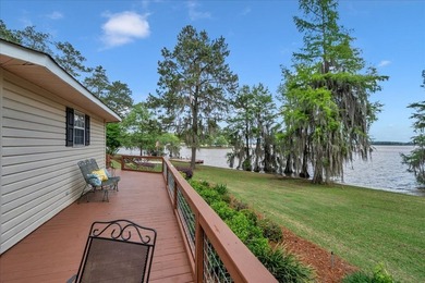 Lakefront Sanctuary on a Private Peninsula Nestled at the end of - photo 40