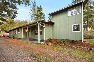 North Umpqua River Home For Sale in Roseburg Oregon