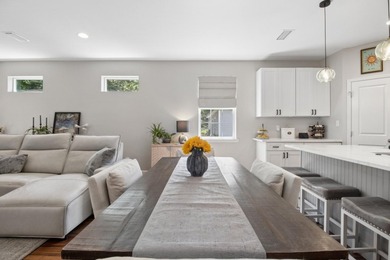 Welcome home to this beautifully maintained one-owner residence - photo 10