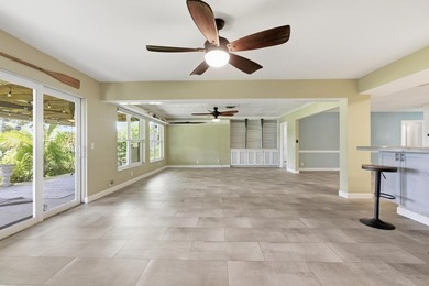 Welcome to this charming 3-bedroom, 2.5-bathroom waterfront - photo 18