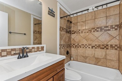 LAKE LIFE is calling! Nestled in the gated Lake Waynoka - photo 24