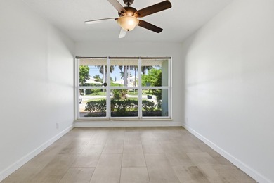 Welcome to this charming 3-bedroom, 2.5-bathroom waterfront - photo 27