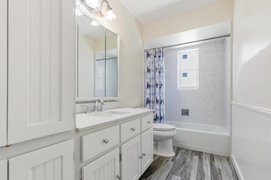 Welcome to this charming 3-bedroom, 2.5-bathroom waterfront - photo 30