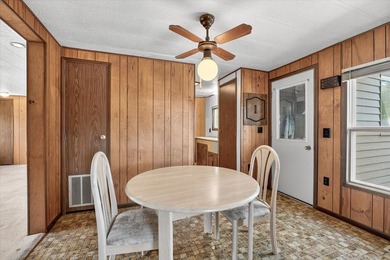 Want a setting with an ideal location close to town and near - photo 10