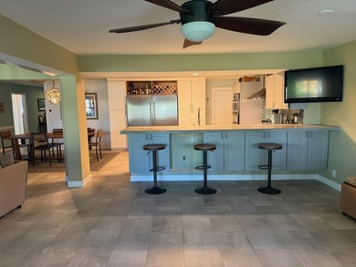 Welcome to this charming 3-bedroom, 2.5-bathroom waterfront - photo 49