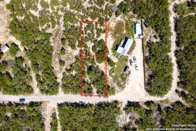 Lake Medina Lot For Sale in Lakehills Texas