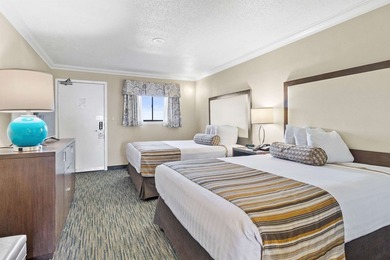 Located in Coral Beach, this fully furnished Oceanfront - 1 bed - photo 9
