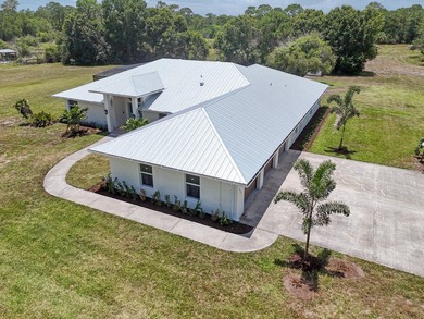29.74 Acres of Secluded Land Near Fort Pierce Discover your own - photo 13