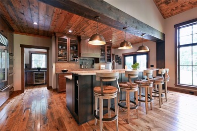 Experience unparalleled luxury and privacy on Garden Lake, part - photo 14