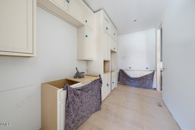 Crafted by award winning Homescapes Builders, this distinguished - photo 14