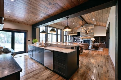 Experience unparalleled luxury and privacy on Garden Lake, part - photo 18