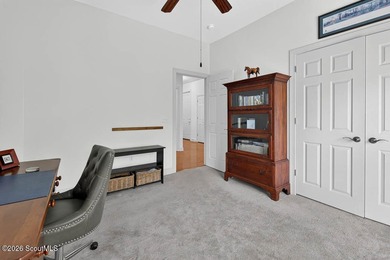 A rare opportunity to own a top-floor, rear corner residence in - photo 19