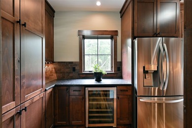 Experience unparalleled luxury and privacy on Garden Lake, part - photo 21