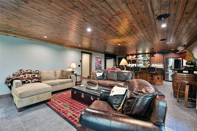 Experience unparalleled luxury and privacy on Garden Lake, part - photo 34