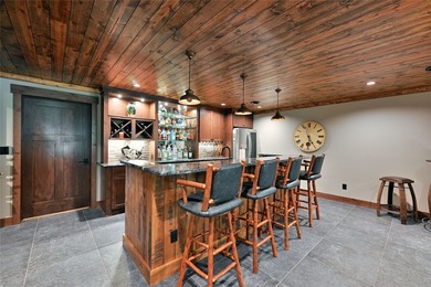 Experience unparalleled luxury and privacy on Garden Lake, part - photo 36