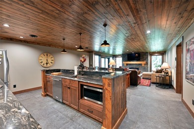 Experience unparalleled luxury and privacy on Garden Lake, part - photo 37