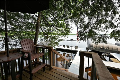 Experience unparalleled luxury and privacy on Garden Lake, part - photo 45