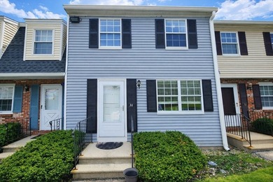 Welcome home to this bright, sunny, and beautifully updated - photo 2