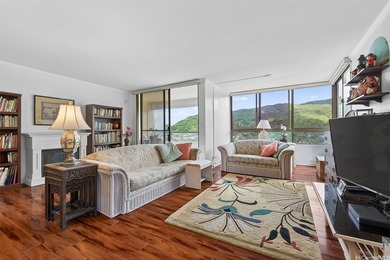 Welcome to Plaza Hawaii Kai! Nestled in Hahaione Valley, Plaza - photo 2