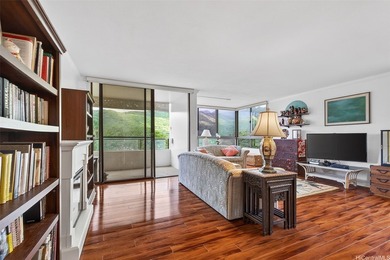 Welcome to Plaza Hawaii Kai! Nestled in Hahaione Valley, Plaza - photo 3