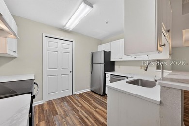 First floor living. Fresh updates. Easy Bluffton location. This - photo 9