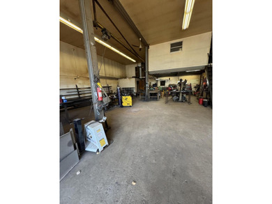 36' x 54' Commercial Building - Turnkey Welding - photo 8