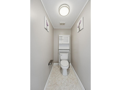 Beautifully updated throughout and move in ready! Open & - photo 16