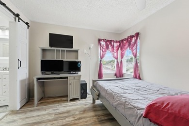 Beautifully updated throughout and move in ready! Open & - photo 20