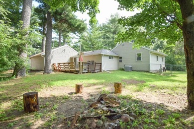Welcome home to this well-maintained 2-bedroom, 2-bath home - photo 4