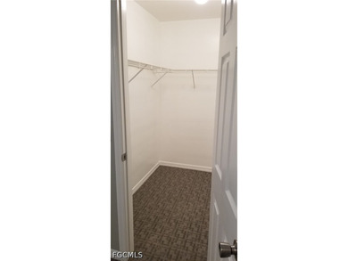 *DUPLEX INVESTMENT OPPORTUNITY IN DESIRABLE SW CAPE CORAL!* - photo 32