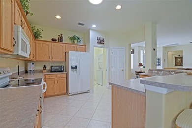 This beautiful Madeira model offers 2 bedrooms, 2 baths plus a - photo 44
