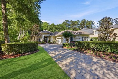 Built by award-winning H2 Builders, this custom Carolina - photo 2
