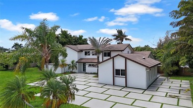 Beautiful and spacious residence located in one of the most - photo 2